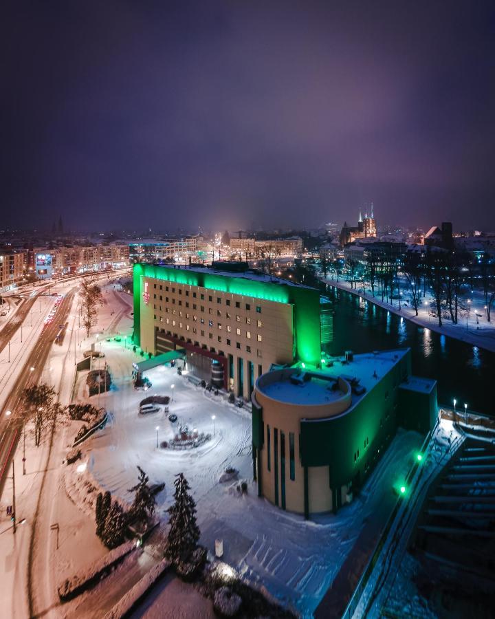 Hp Park Plaza Hotel