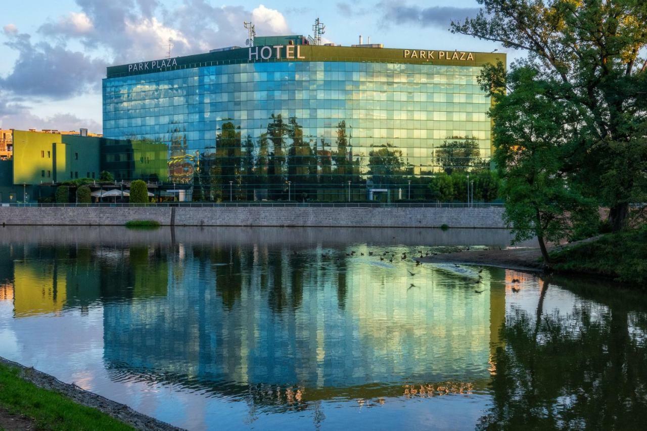 Hp Park Plaza 4*